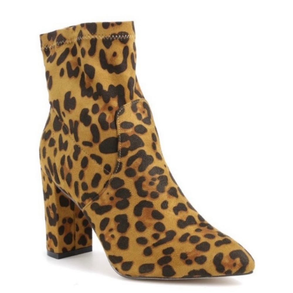 NIB Catherine Malandrino Bodem Leopard Ultra Suede Boots